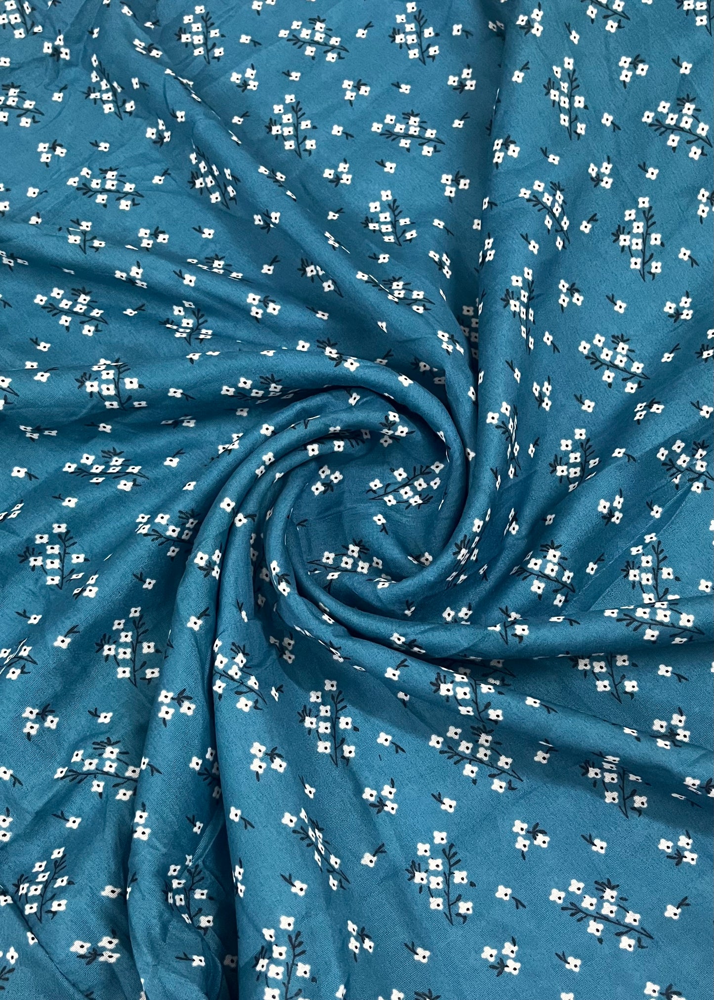 2 In 1  Printed Namaz Chaddar + Abaya 85 With Sleeves And Niqab (Stitched)
